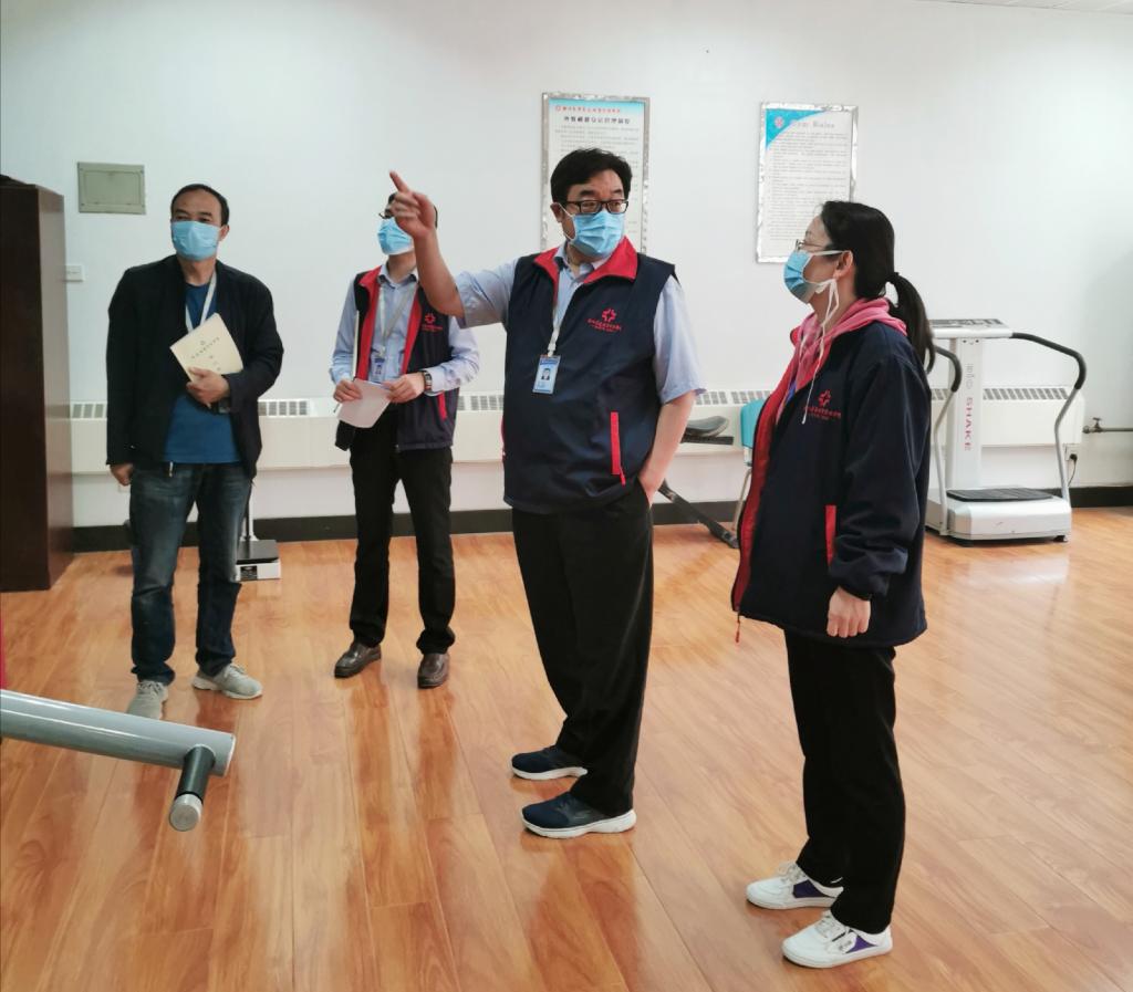 执行董事王新奇深入国际交流处检查指导工作
